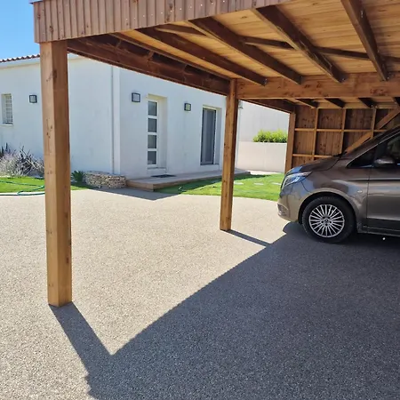 Au Douni - Jacuzzi, Jardin, Parking Couvert Et Bureau Equipe Apartment Aubais